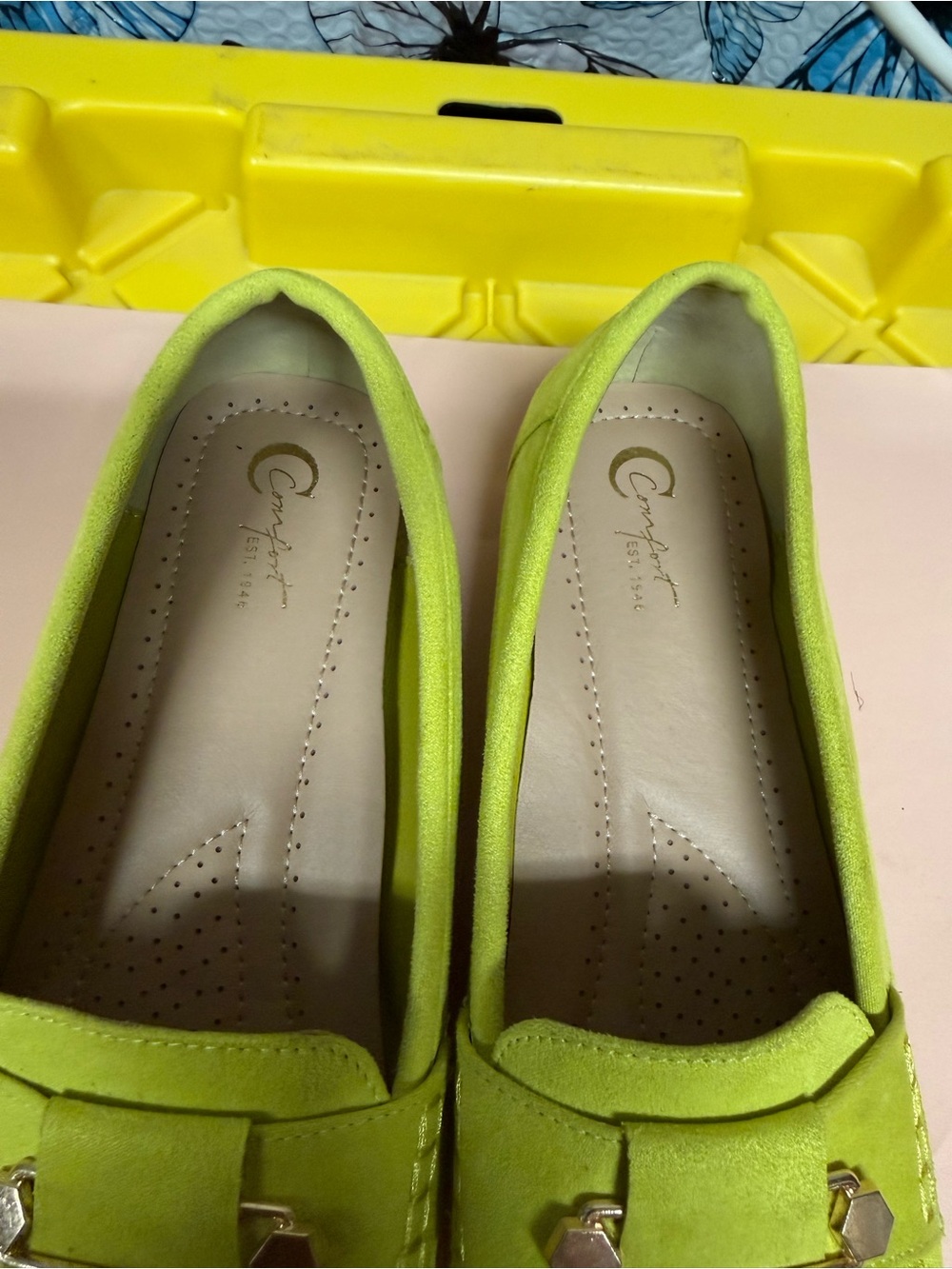 Women's Lime Green Fringe Loafers with Gold Accent - Picture 2 of 6